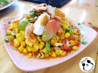 ตำข้าวโพดไข่เค็ม