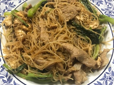 เส้นหมี่ผัดซีอิ๊ว