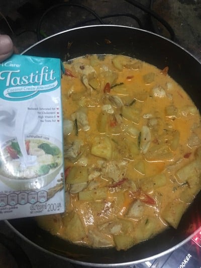 ข้าวไรซ์เบอร์รี่แกงคั่วสับปะรดอกไก่
