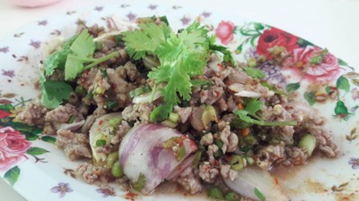 ลาบเนื้อ