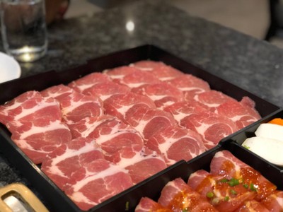 หมูสไลด์