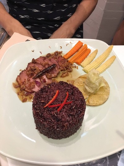 อาหาร หรือ เครื่องดื่ม