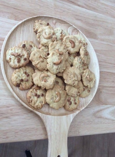 วิธีทำ คุกกี้ลูกเกดมะม่วงหิมพานต์ (mix raisin cashew cookies) วิธีทำ คุกกี้ลูกเกดมะม่วงหิมพานต์ (mix raisin cashew cookies)