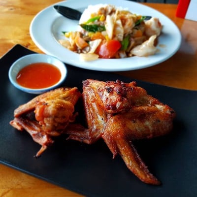 ไก่ทอดเกลือ ฿60