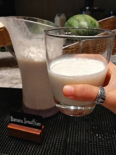 BANANA SMOOTHIE