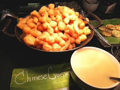 ปาท่องโก๋