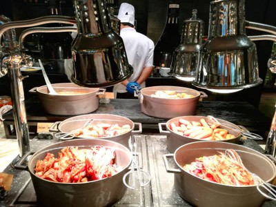 อาหาร หรือ เครื่องดื่ม