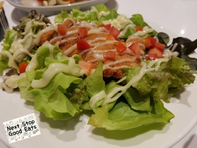 สลัดไก่ทอด