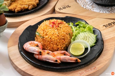 ข้าวผัดต้มยำกุ้ง