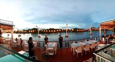 ร้านอาหาร เรือนนลิน 9909 (เรือนนลิน 9909) ร้านอาหาร เรือนนลิน 9909 (เรือนนลิน 9909)