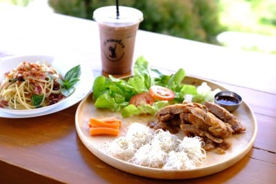 Le Bonheur ผาซ่อนแก้ว