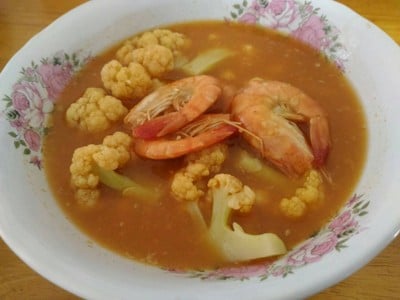 วิธีทำ แกงส้มกุ้งดอกกะหล่ำ