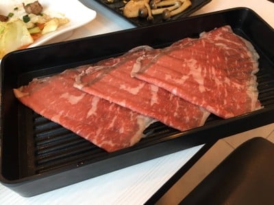 เนื้อหนอก