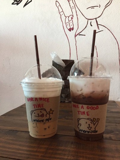 อาหาร หรือ เครื่องดื่ม