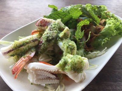 เมนูของร้าน บ้านไม้ริมน้ำ แปดริ้ว
