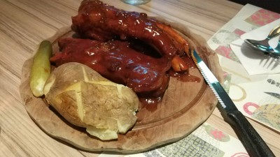 ซี่โครงหมูอ่อนทาบาร์บีคิวซอส
