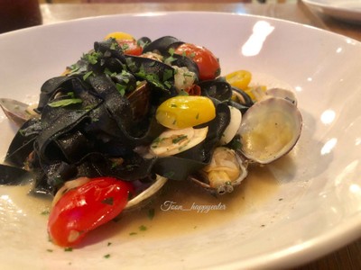 Vongole Squid Ink