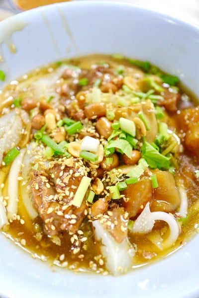 เมนูของร้าน ขนมจีนไหหลำ เจ๊วา-เจ๊หย่ง ดุสิต