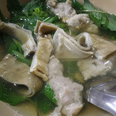 เกาเหลาเลือดหมู