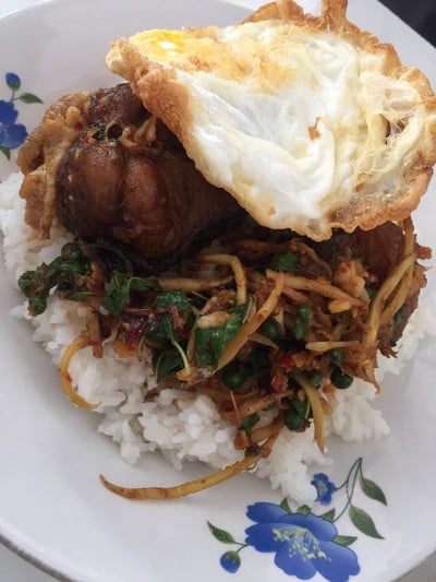 ป้าปุ้ยอาหารตามสั่ง