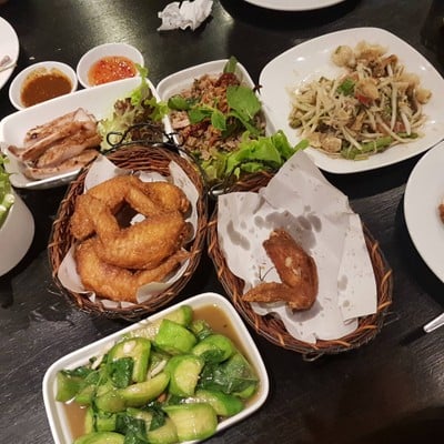 บ้านส้มตำ สาทร