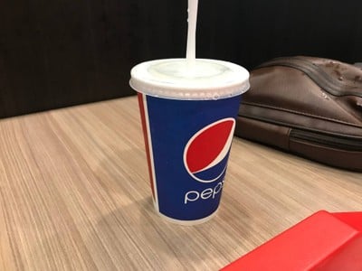 อาหาร หรือ เครื่องดื่ม