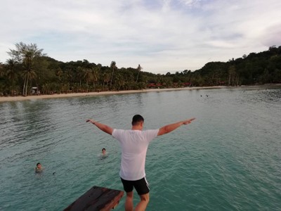 สระว่ายน้ำ/ชายหาด