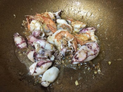 วิธีทำ ราดหน้าคะน้าฮ่องกงดอกกะหล่ำ