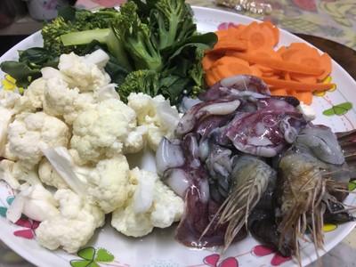 วิธีทำ ราดหน้าคะน้าฮ่องกงดอกกะหล่ำ