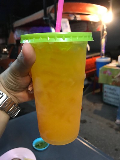 น้ำส้มสด