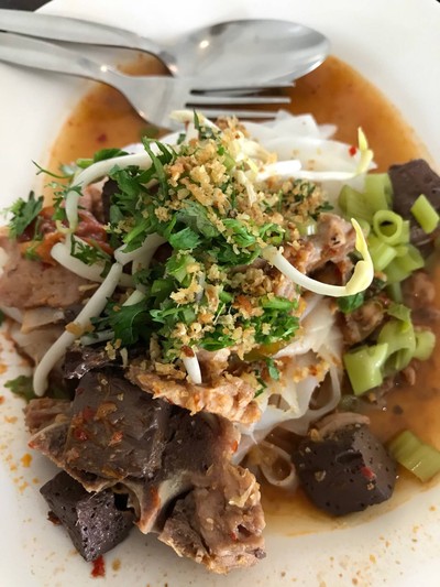 ขนมจีนน้ำเงี้ยว.