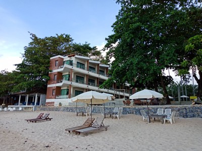 สระว่ายน้ำ/ชายหาด