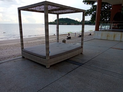 สระว่ายน้ำ/ชายหาด