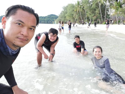 สระว่ายน้ำ/ชายหาด