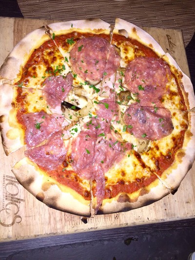 Pizza with Parma ham