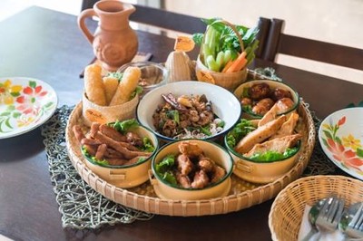 แซ่บซี่ by อุดร (ZaapZi by Udon) วัน อุดมสุข แซ่บซี่ by อุดร (ZaapZi by Udon) วัน อุดมสุข
