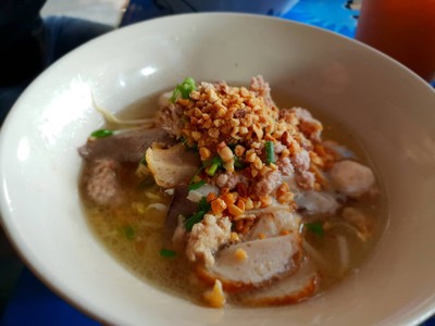 เส้นหมี่ต้มยำ