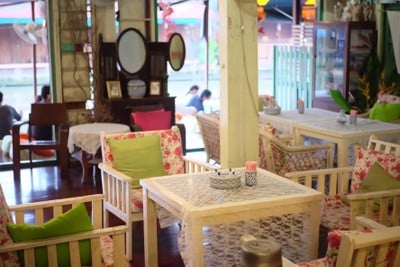 บ้านรักอัมพวา