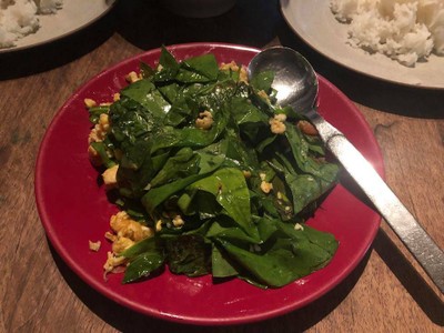 ใบเหลียงผัดไข่