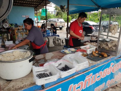 บรรยากาศ เจ๊หงษ์ข้าวมันไก่ กัลปพฤกษ์