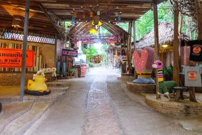 บรรยากาศ บ้านเทียนหอมสวนผึ้ง