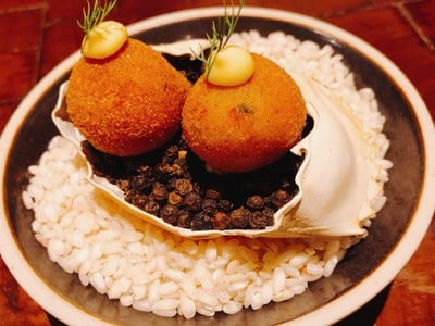 Medici Kitchen & Bar โฮเทล มิวส์ กรุงเทพ