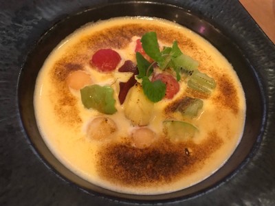 ผลไม้รวมราดครีมซาบายอง