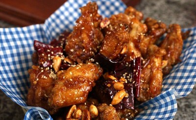 닭강정 (Dak-gang-jeong) ไก่กรอบซอสเกาหลี Crispy N Crunchy Fried Chicken