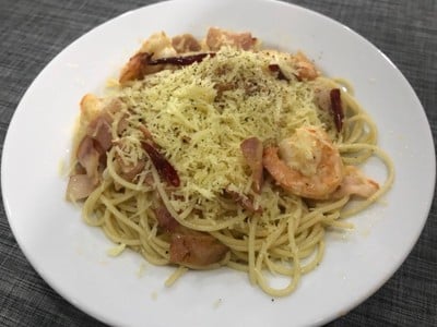 สปาเก็ตตี้เบคอนกุ้ง