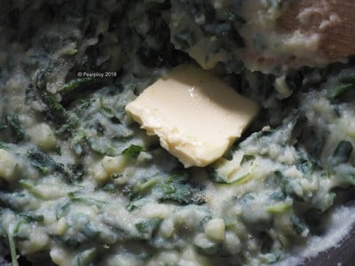 วิธีทำ มีทบอลกับมันบดผักโขม (Meatballs with spinach mashed potatoes)