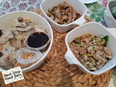 อาหาร หรือ เครื่องดื่ม