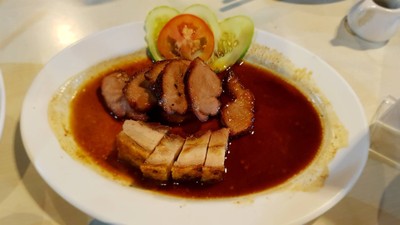 หมูแดง + หมูกรอบ