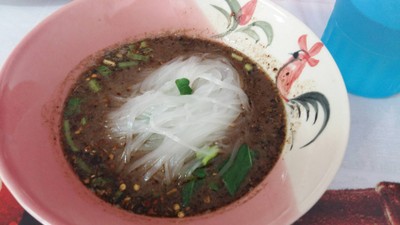 เส้นเล็กเนื้อหมก
