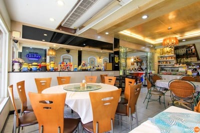 ร้านอาหารไทยเจ๊เล็ก -